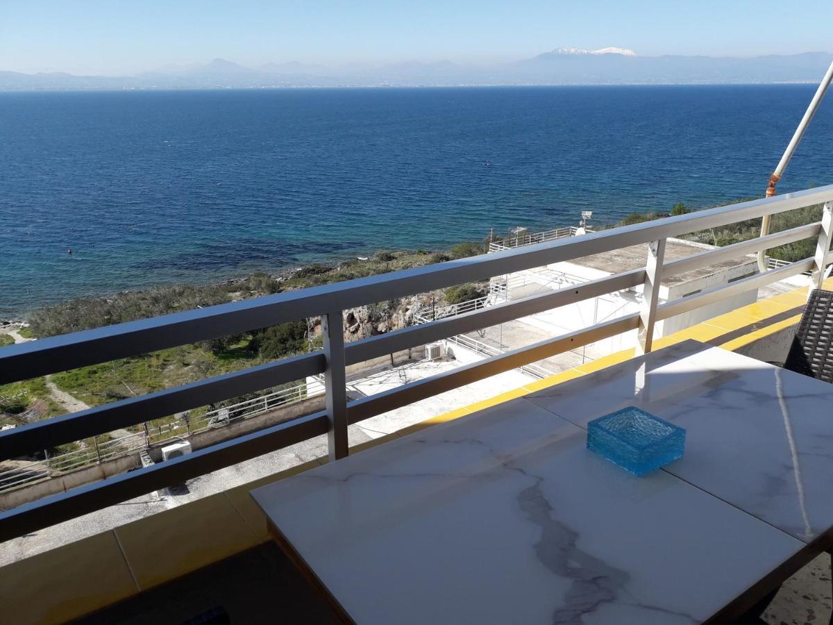 Atlas Apartment With Private Beach And Seaview Loutráki Exterior foto